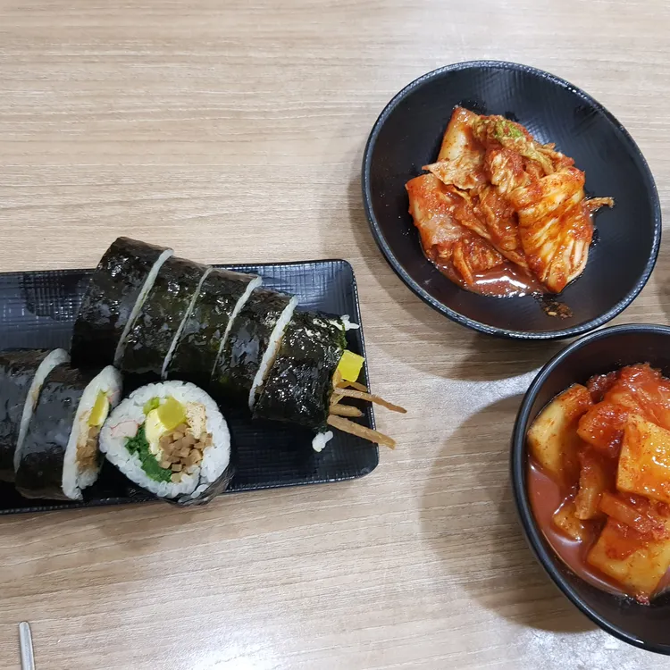 현대칼국수김밥전문점 대표 사진