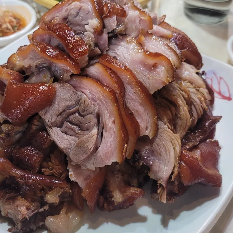 참고을족발 대표 사진