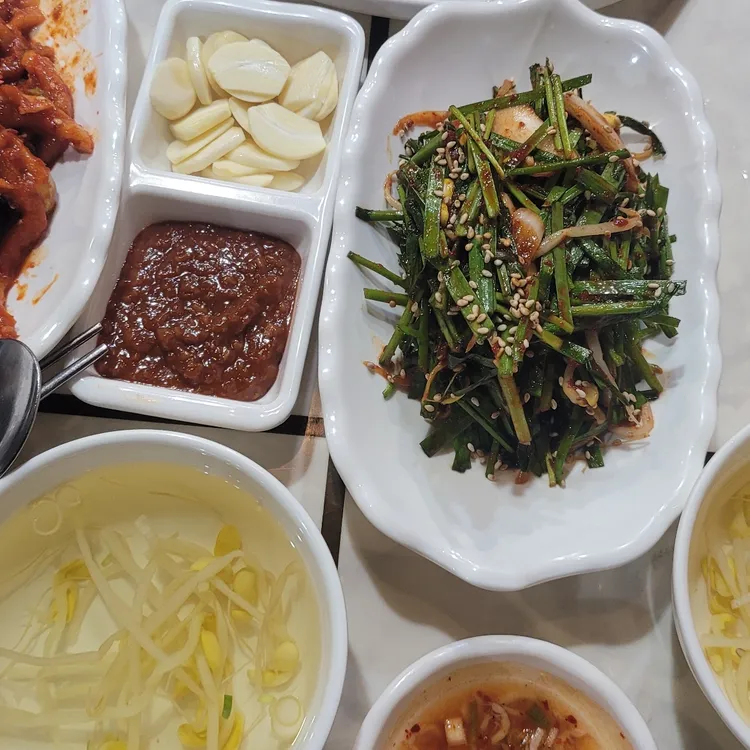 참고을족발 대표 사진
