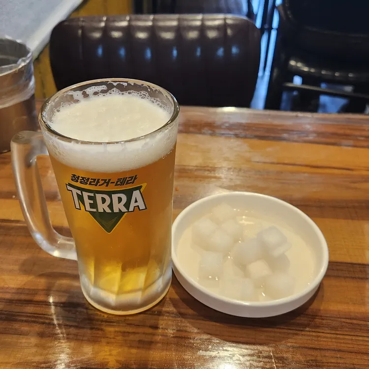 시장에맛옛날통닭 대표 사진