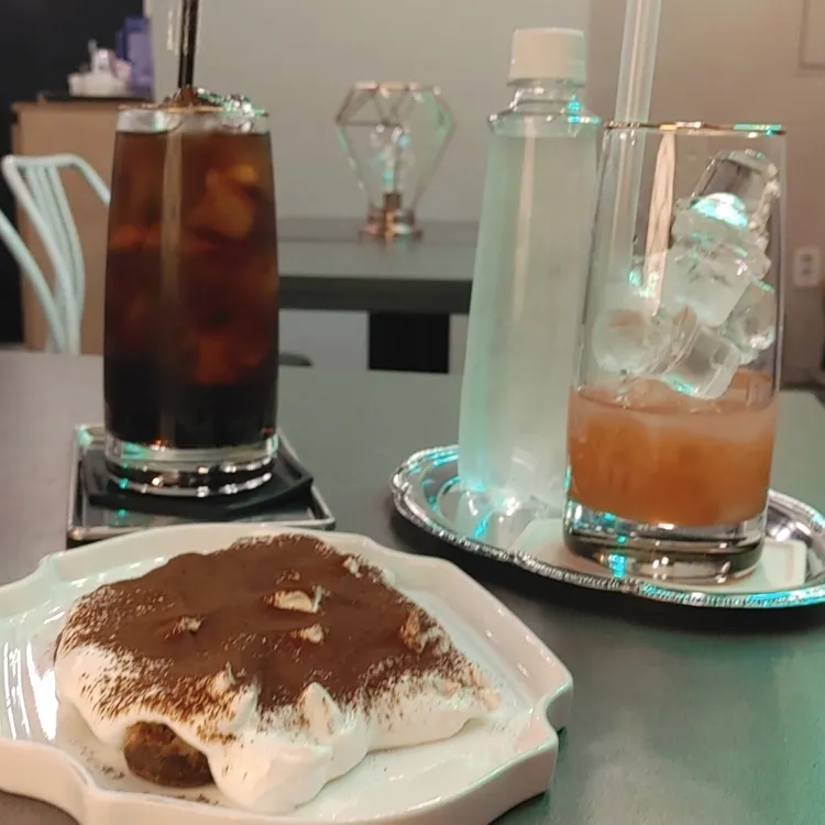 커피탐이나 대표 사진