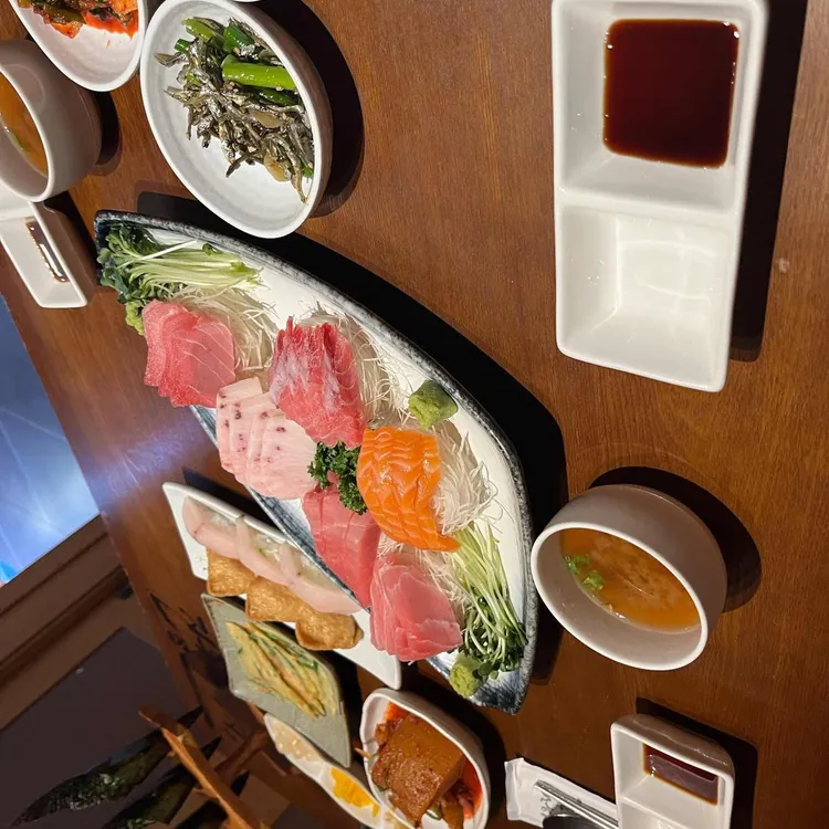 진우리참치 대표 사진