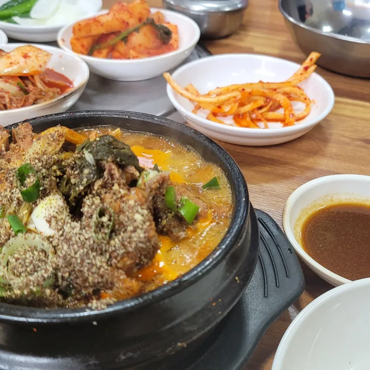 윤가네뼈다귀감자탕 대표 사진