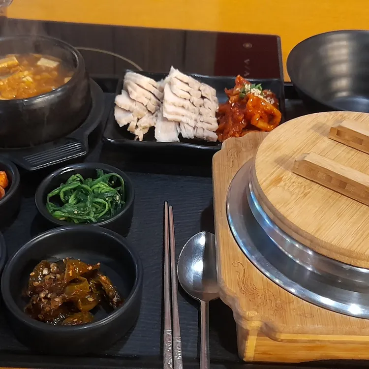 원할머니보쌈족발 박가부대찌개 대표 사진