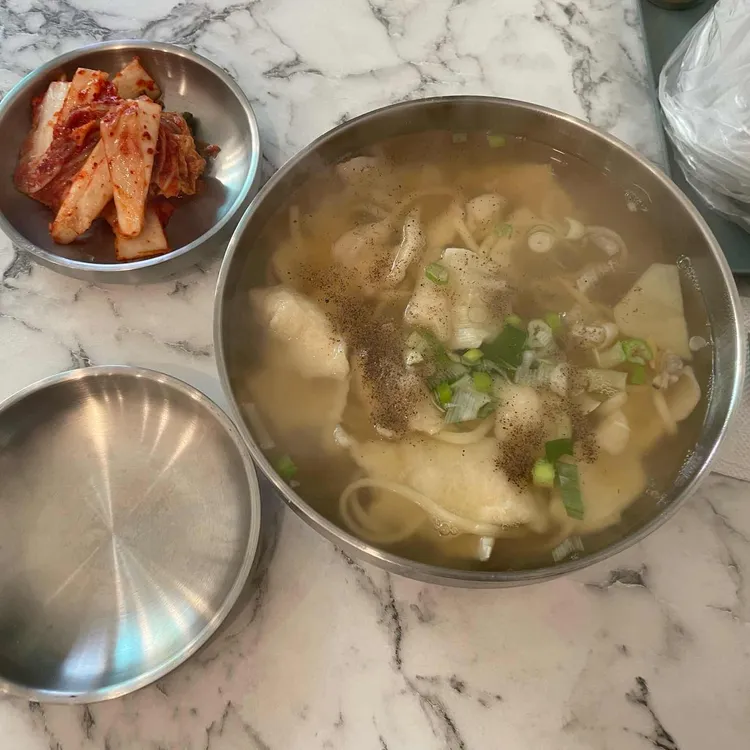 모모 손수제비 대표 사진