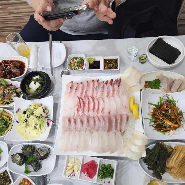 아지트 대표 사진
