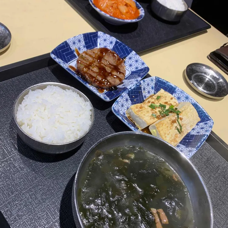 집에서 먹는밥 대표 사진
