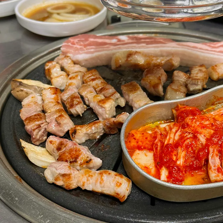 일번지숯불대왕갈비 대표 사진
