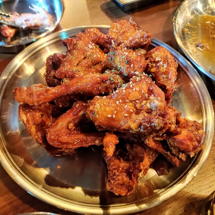 야들리애 대표 사진