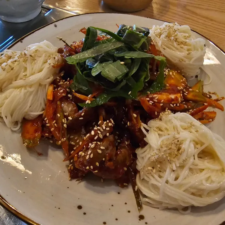 전싸롱 대표 사진