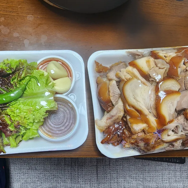 장충동한방왕족발 대표 사진