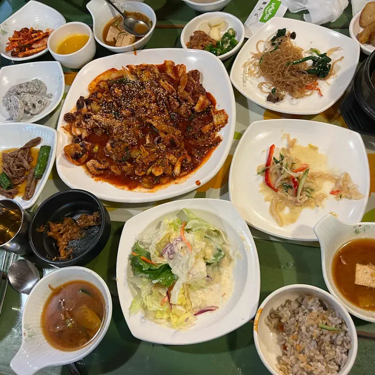 잎새 대표 사진