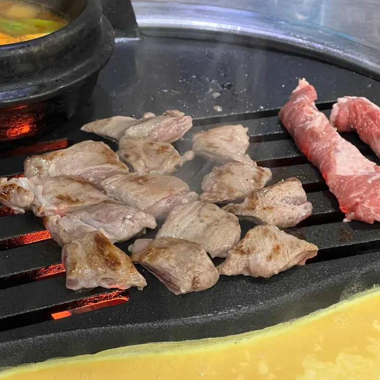 창민 송탄 연탄불생고기 대표 사진