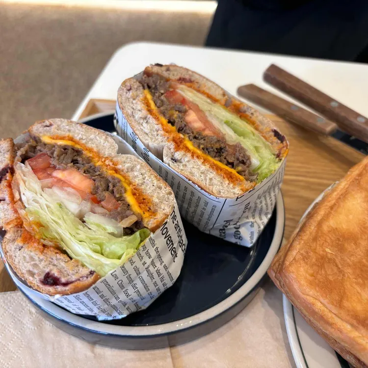 코앤커피 브런치카페 대표 사진