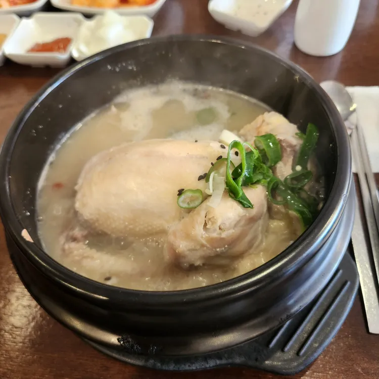 명품한방삼계탕 대표 사진