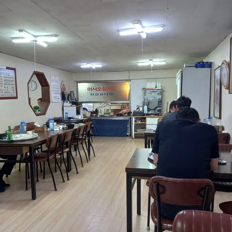 장수돼지국밥 대표 사진