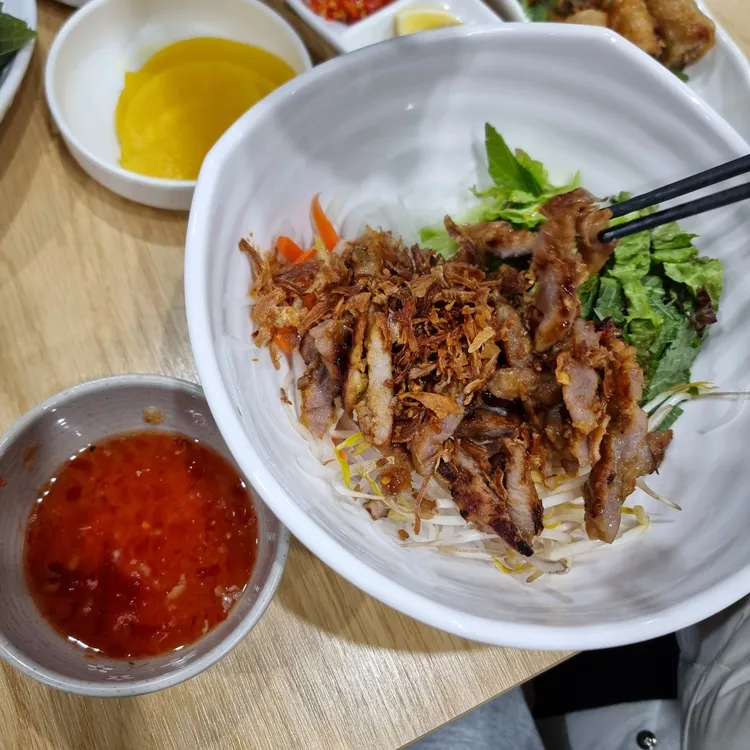 베트남쌀국수 대표 사진