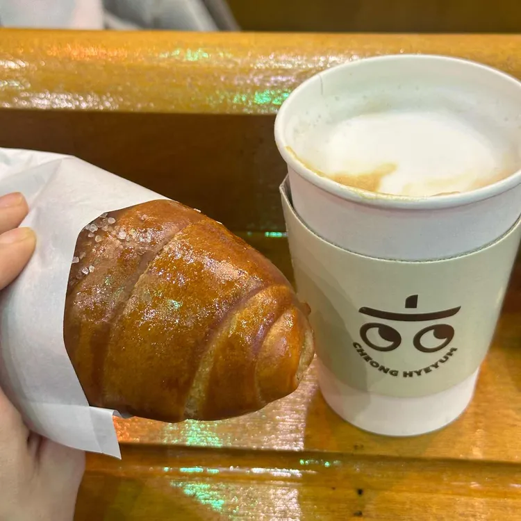 청혜윰 대표 사진