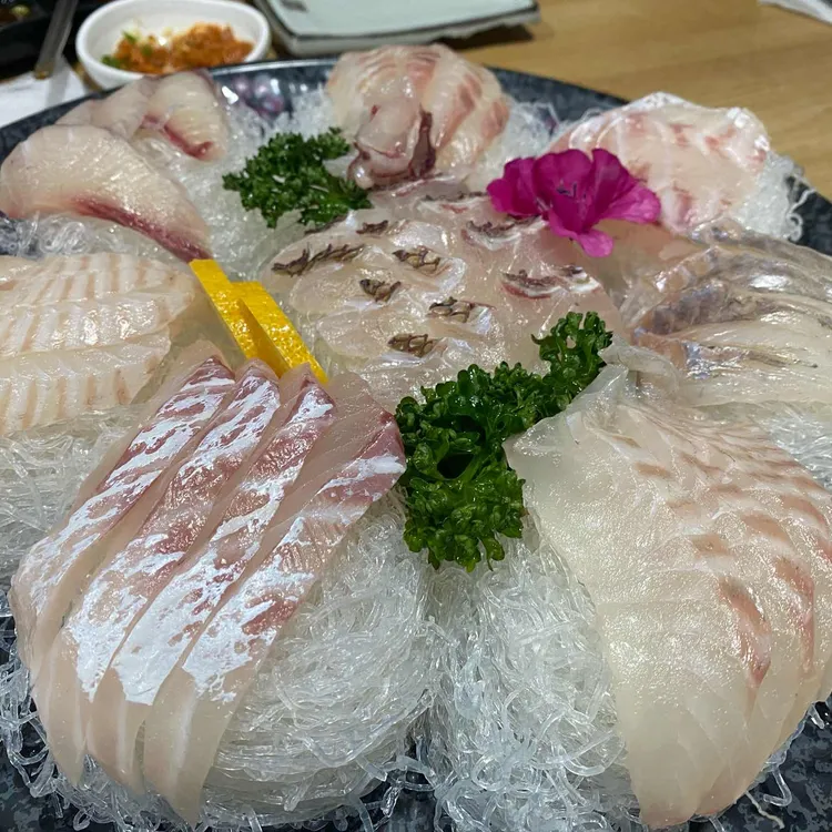 자연산횟집 대표 사진