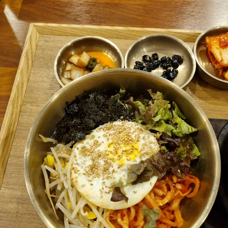 라온 대표 사진