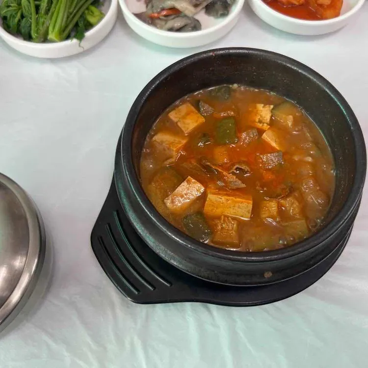 양지뜰식당 대표 사진