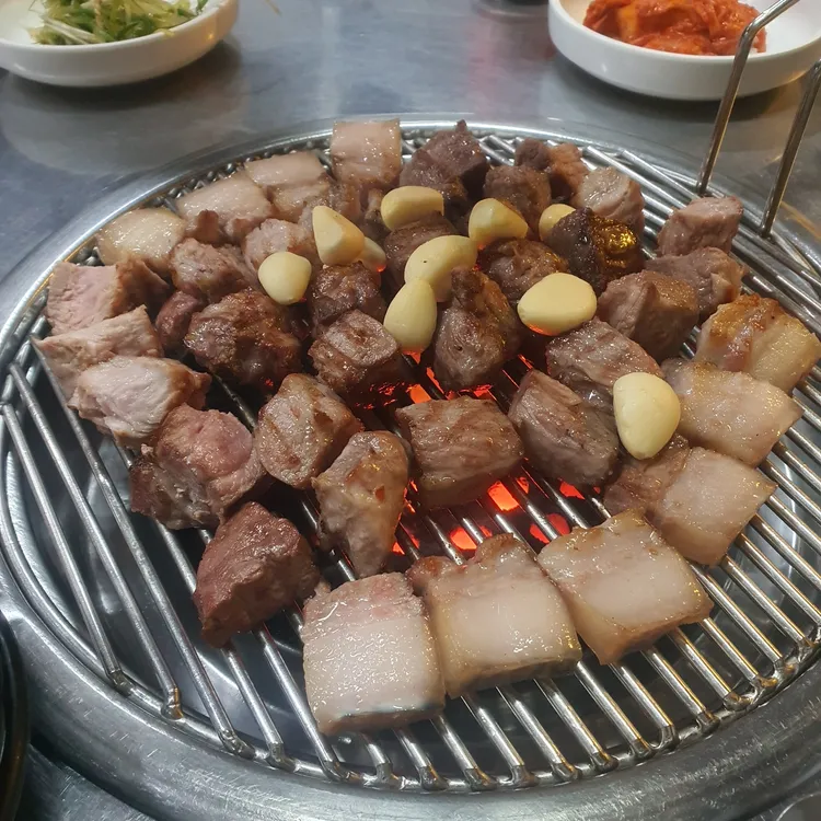생돈구이촌 대표 사진
