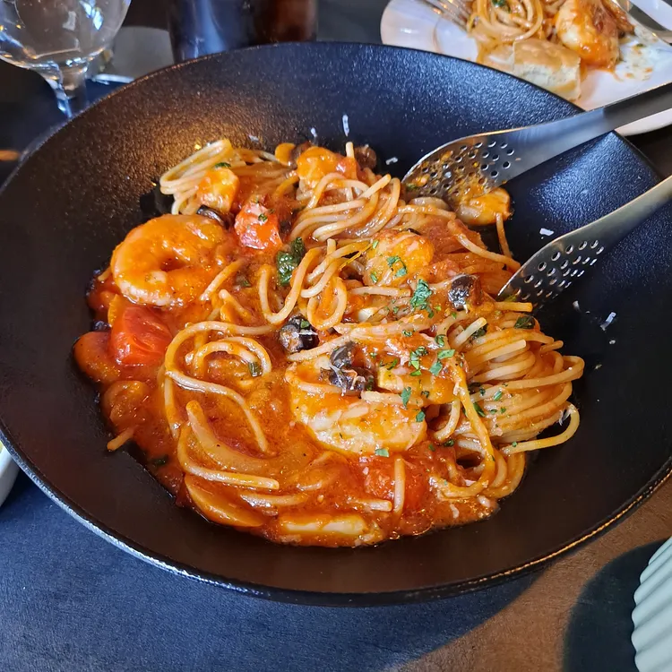 코르바니 대표 사진