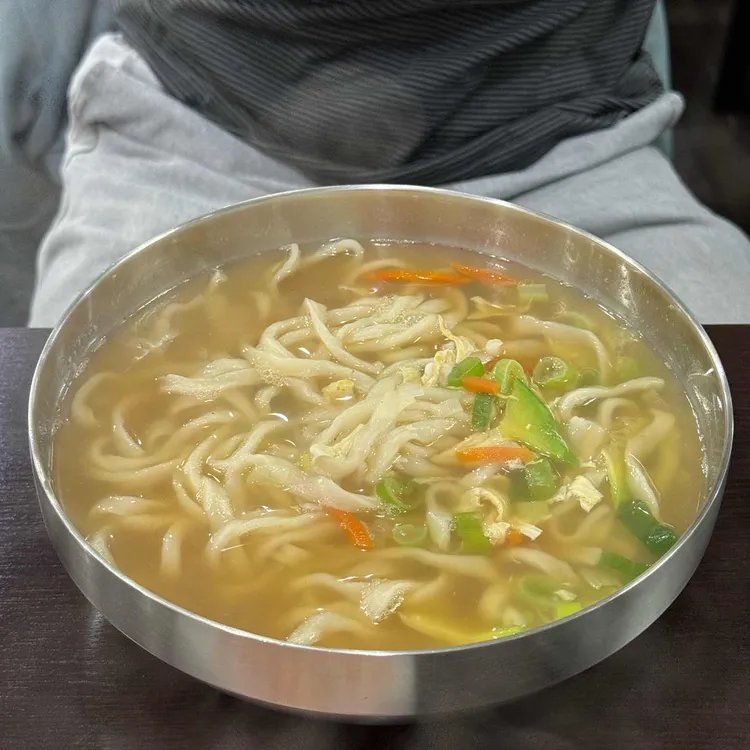 보라매칼국수 대표 사진