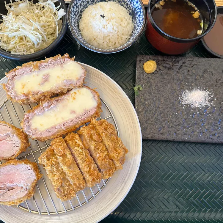 삼백돈 돈가츠 대표 사진