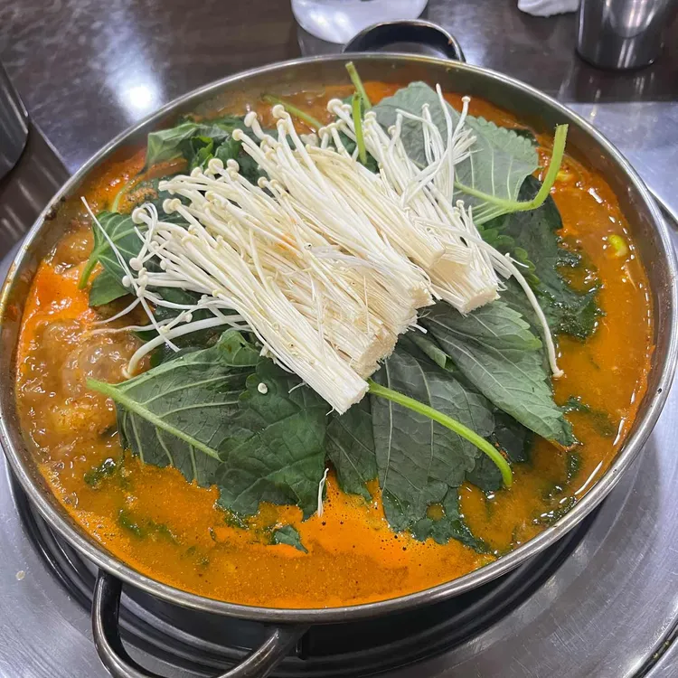 원조감자탕뼈다귀해장국 대표 사진