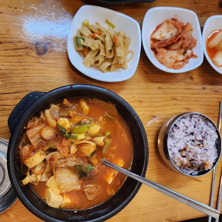 정담뚝배기 대표 사진