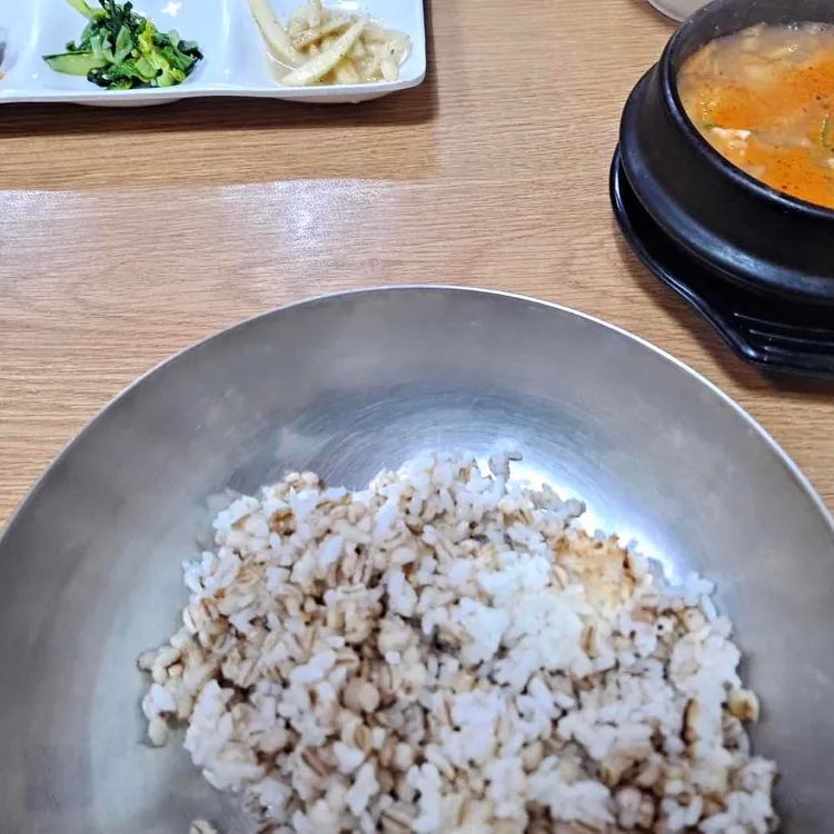 엄마손보리밥 대표 사진