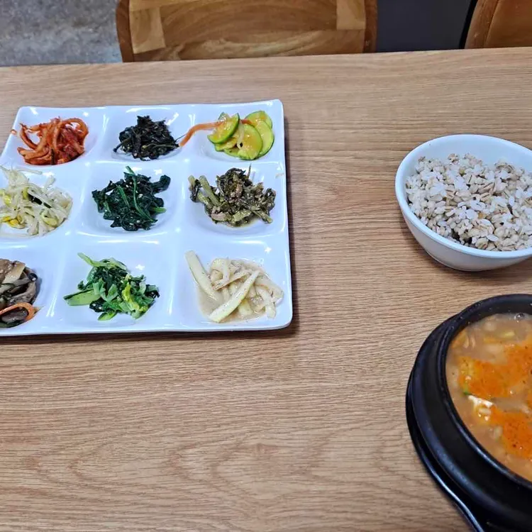 엄마손보리밥 대표 사진