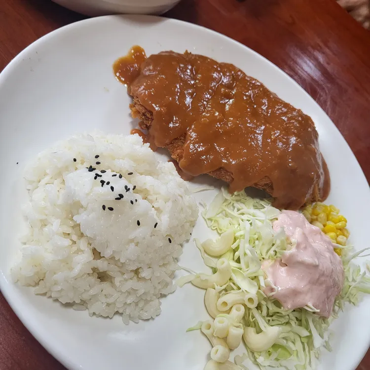 칼국수&수제등심돈까스 대표 사진