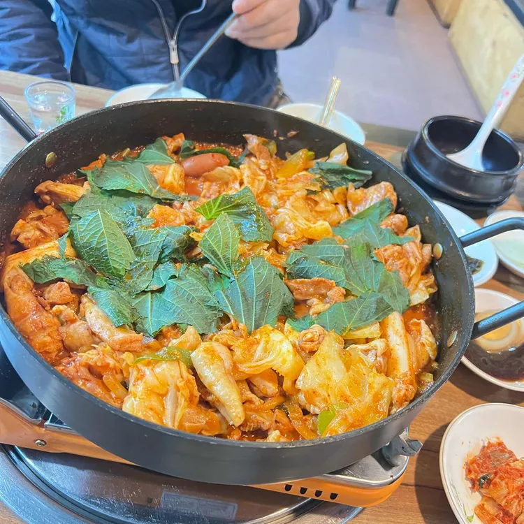 춘천숯불닭갈비 대표 사진