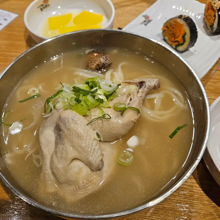 미사리밀빛초계국수 대표 사진