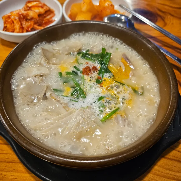 부산아지매국밥 대표 사진