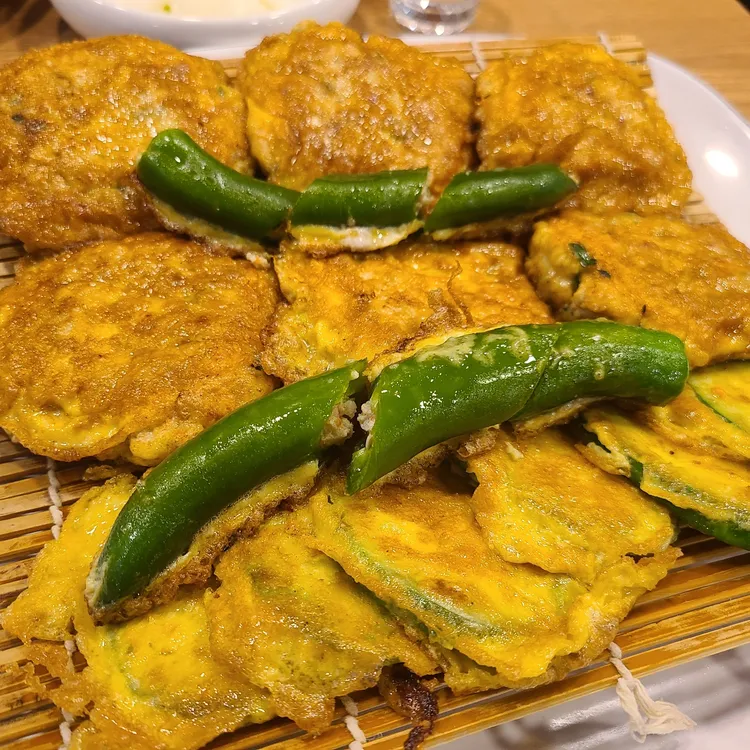 이모네전집 대표 사진
