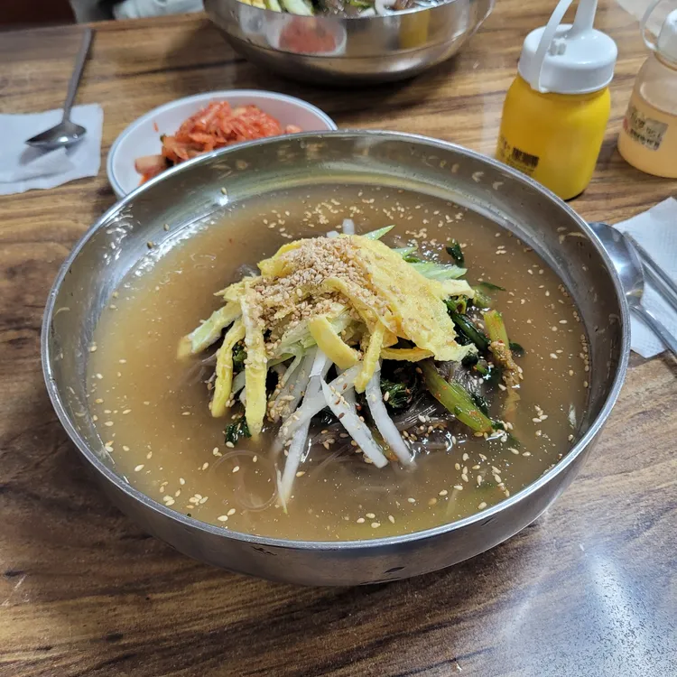 양푼이국수 대표 사진