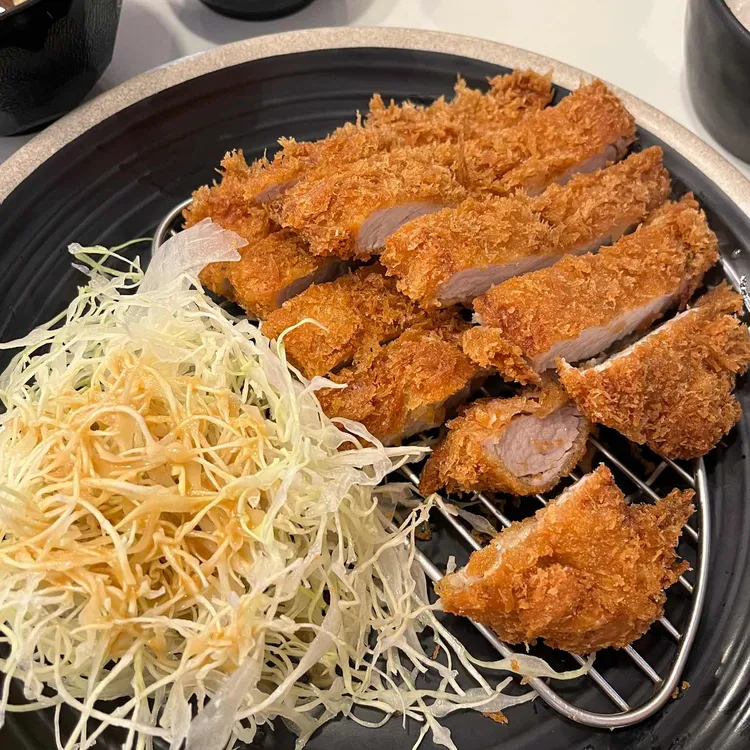일이공 생돈까스 대표 사진
