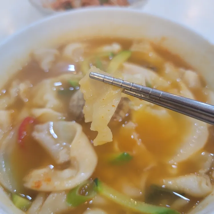 이모네손칼국수 대표 사진