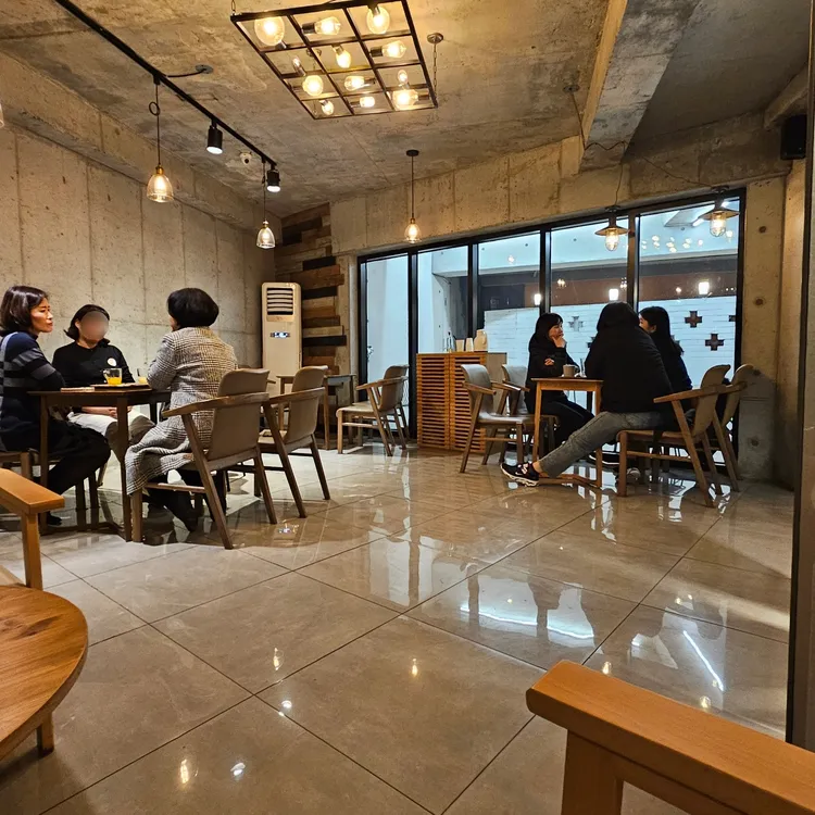 에비뉴14 대표 사진