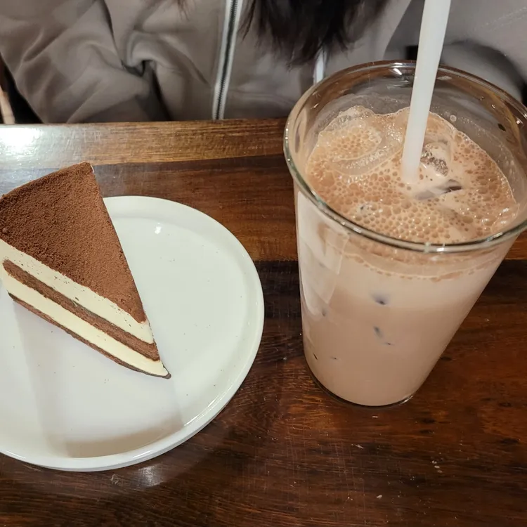 카페350 대표 사진