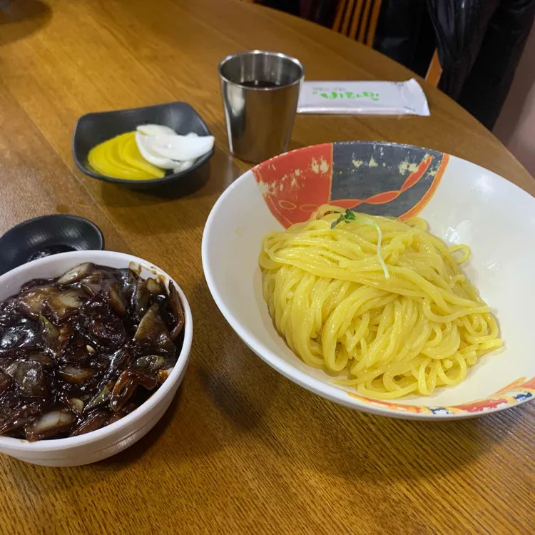 신자금성 대표 사진
