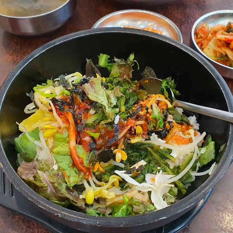 왕세숫대야냉면 대표 사진