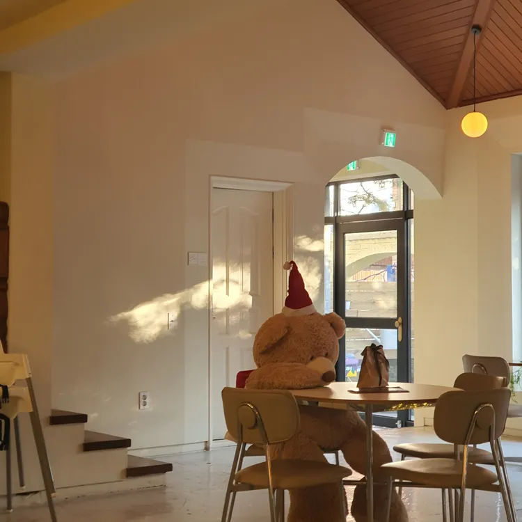 크램드밀 대표 사진