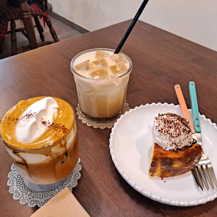카페윤설 대표 사진