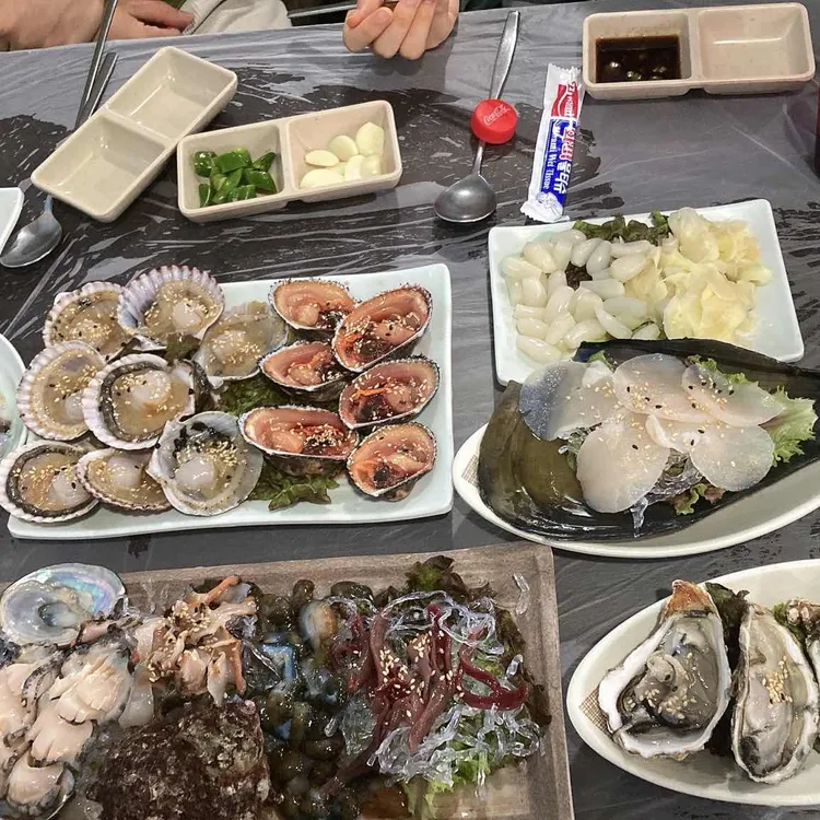 전망대종합어시장 톡톡조개구이 대표 사진