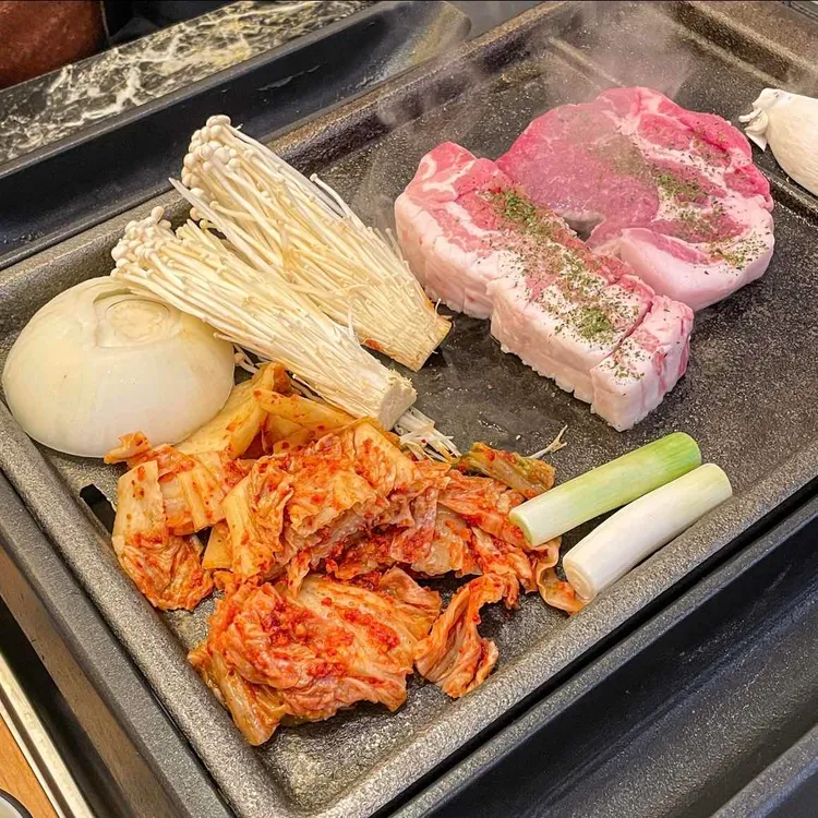 오가 무쇠철판삼겹 대표 사진