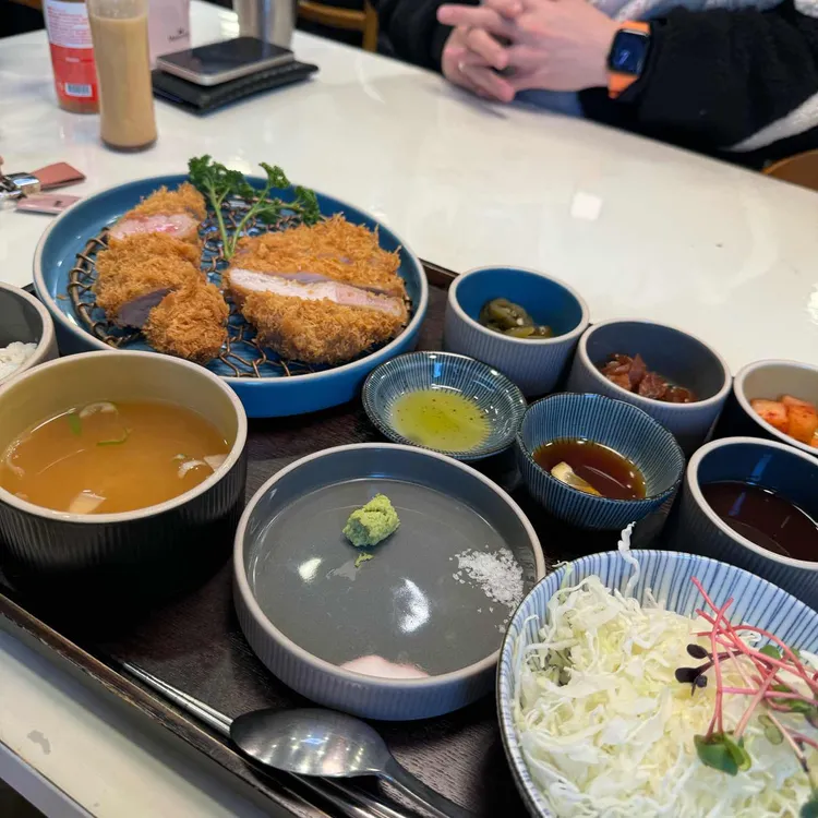 리애 대표 사진